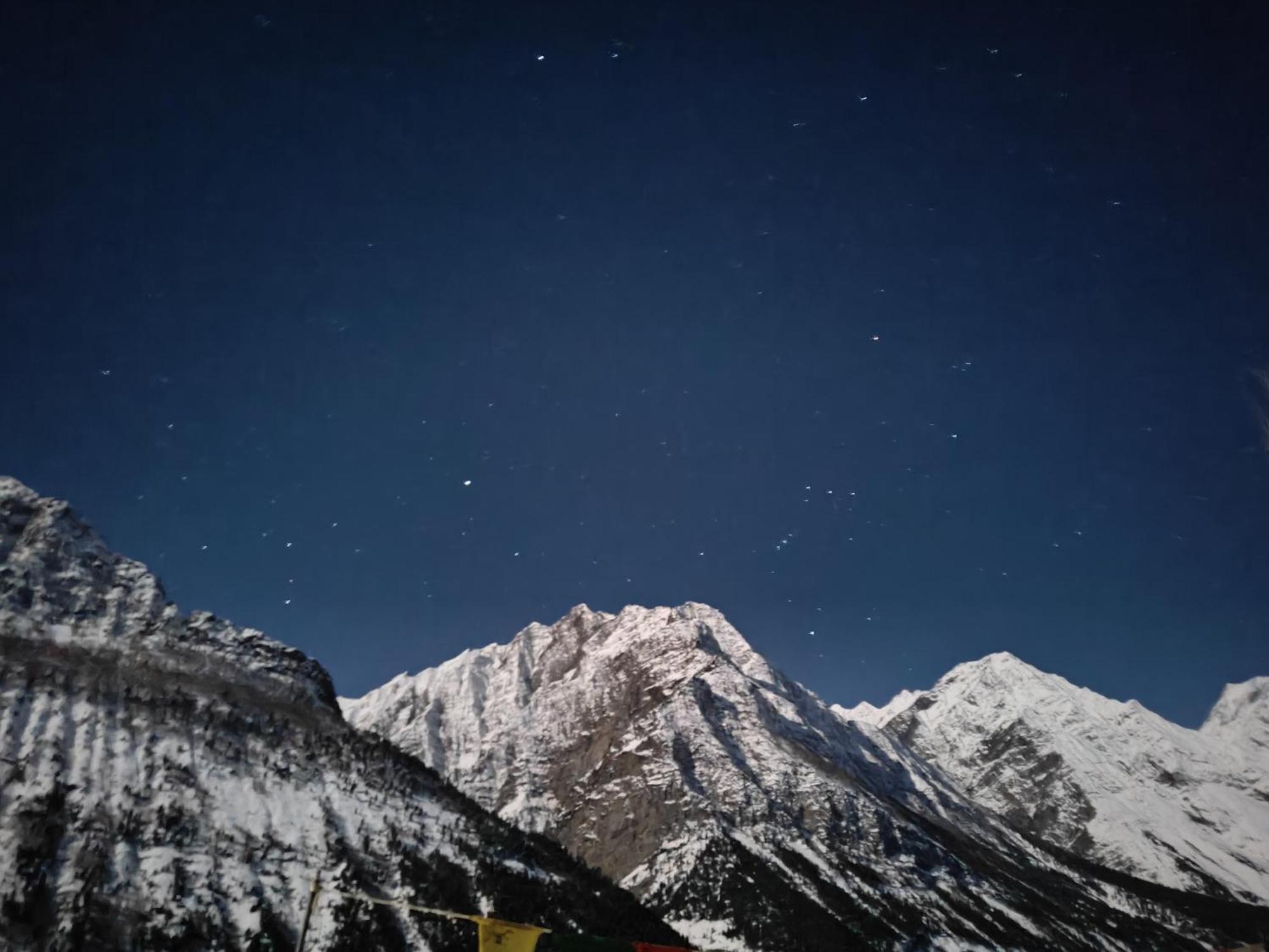 Snowflake Homestay Gondhla Экстерьер фото